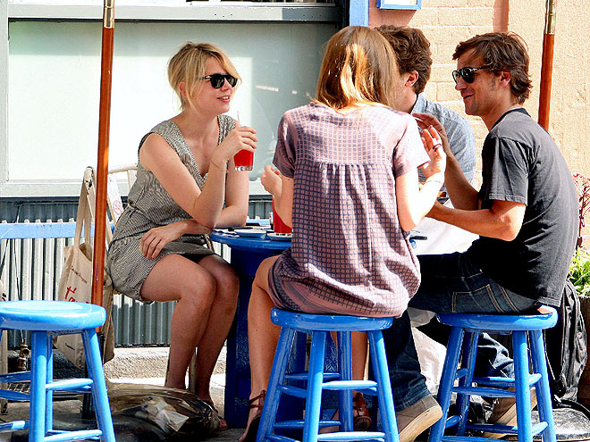 LUNCH BUNCH photo | Michelle Williams