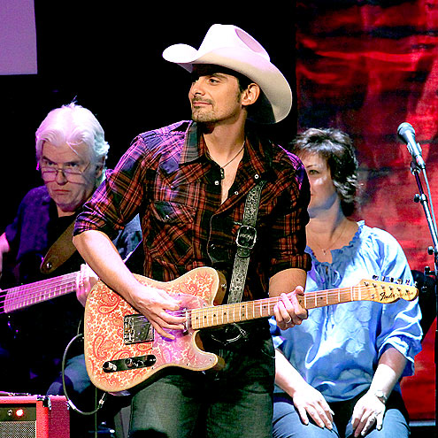GUITAR HERO photo | Brad Paisley