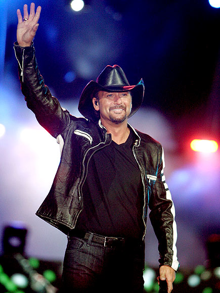 TOTAL TOUCHDOWN photo | Tim McGraw