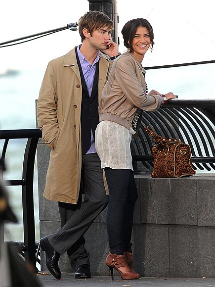 ON THE WATERFRONT photo | Chace Crawford, Jessica Szohr