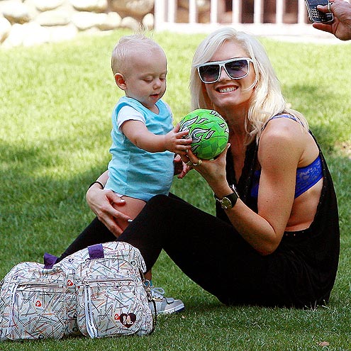 HAVING A BALL photo | Gwen Stefani, Zuma Rossdale