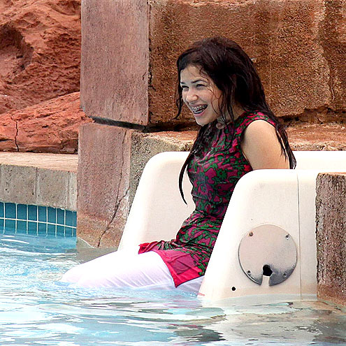 POOL PARTY photo | America Ferrera