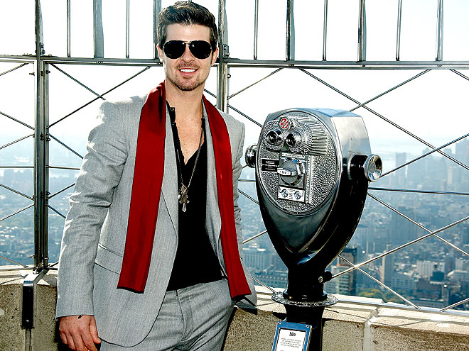 VIEW FROM THE TOP photo | Robin Thicke