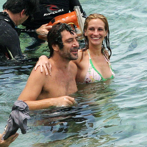 TESTING THE WATERS photo | Javier Bardem, Julia Roberts