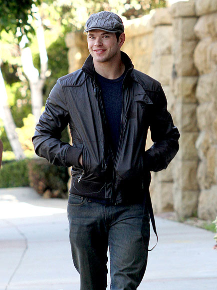 CAP IT OFF photo | Kellan Lutz