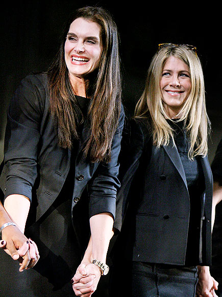 CURTAIN CALL photo | Brooke Shields, Jennifer Aniston