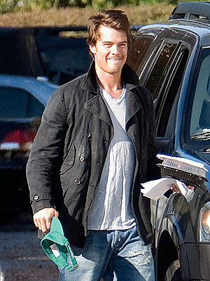 Josh Duhamel Works It Out | Josh Duhamel