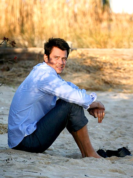 BEACH BUM photo | Josh Duhamel