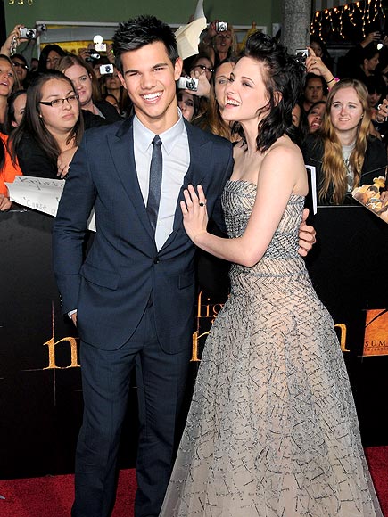 SUPPORTING ACTORS photo | Kristen Stewart, Taylor Lautner