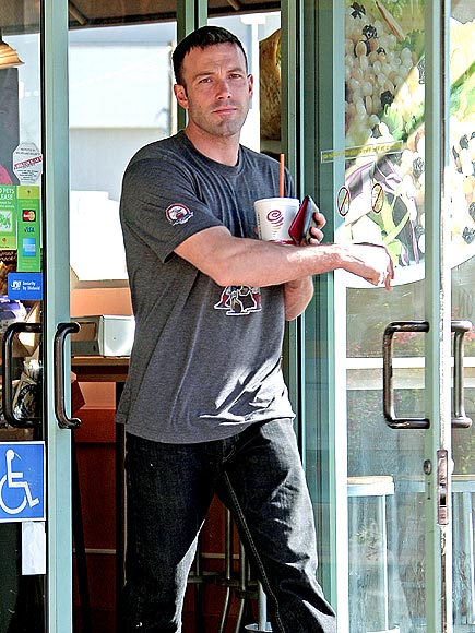 JUICE BREAK photo | Ben Affleck