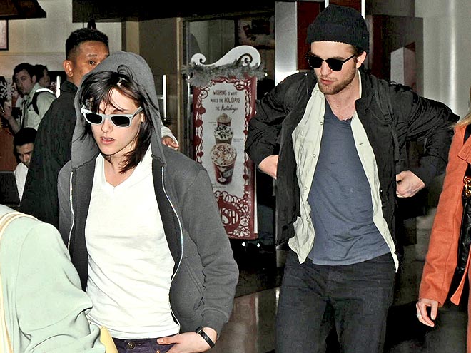 FLIGHT PATTERN photo | Kristen Stewart, Robert Pattinson