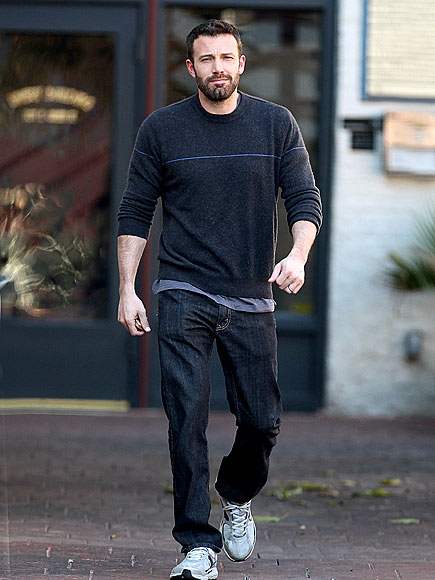 SUNNY STROLL photo | Ben Affleck