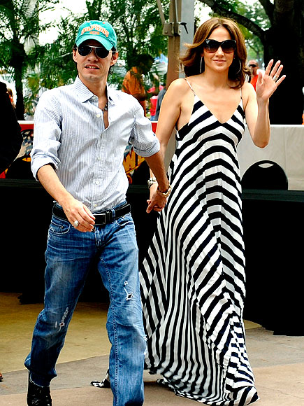 ANY GIVEN SUNDAY photo | Jennifer Lopez, Marc Anthony