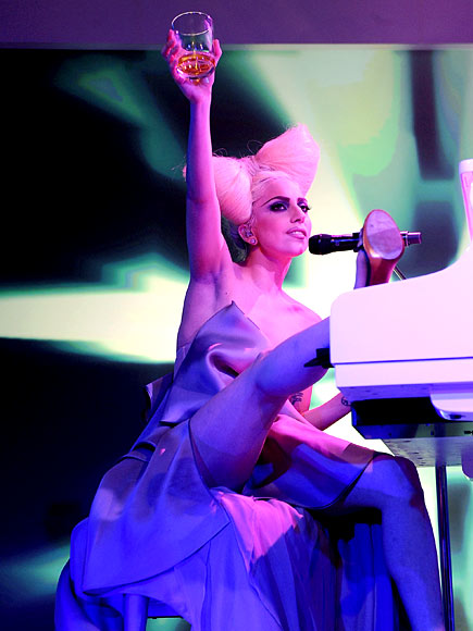 TOAST OF THE TOWN photo | Lady Gaga