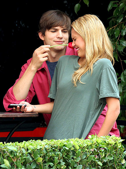 TICKLED PINK photo | Ashton Kutcher, Jessica Alba