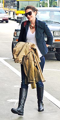 Anne Hathaway Casual Style on Kate Beckinsale    Divina  Unisce Un Look Casual Ma Pur Sempre Fashion