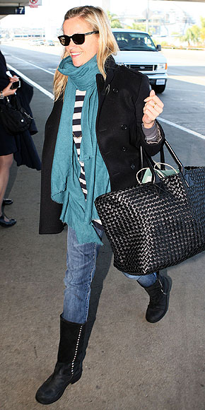 REESE WITHERSPOON photo | Airport Style, Reese Witherspoon