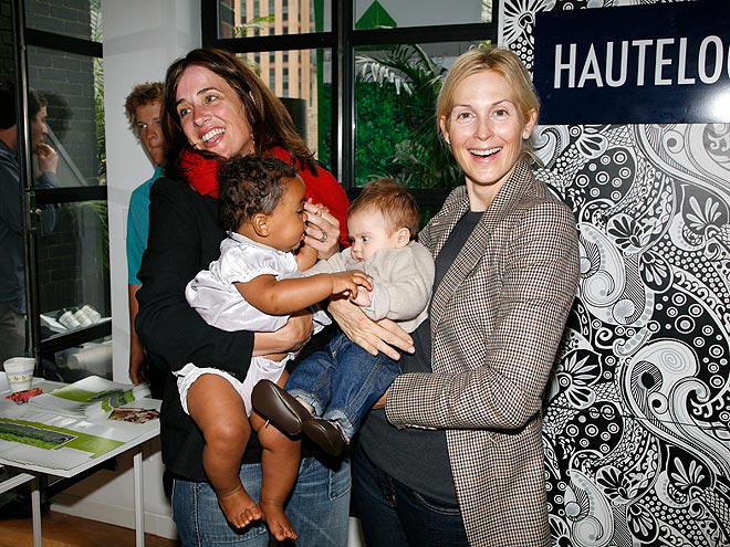 KELLY RUTHERFORD photo | Kelly Rutherford