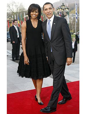 LITTLE BLACK DRESS photo | Barack Obama, Michelle Obama