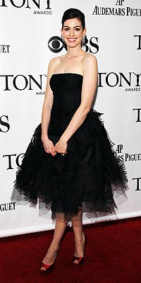 ANNE HATHAWAY photo | Anne Hathaway
