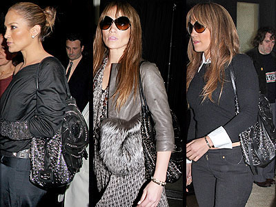 VALENTINO PURSE  photo | Jennifer Lopez