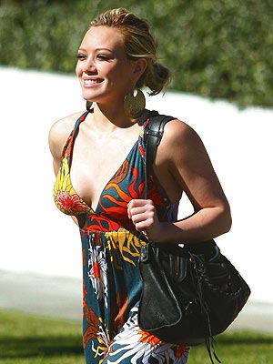 HILARY DUFF'S SUNDRESS photo | Hilary Duff