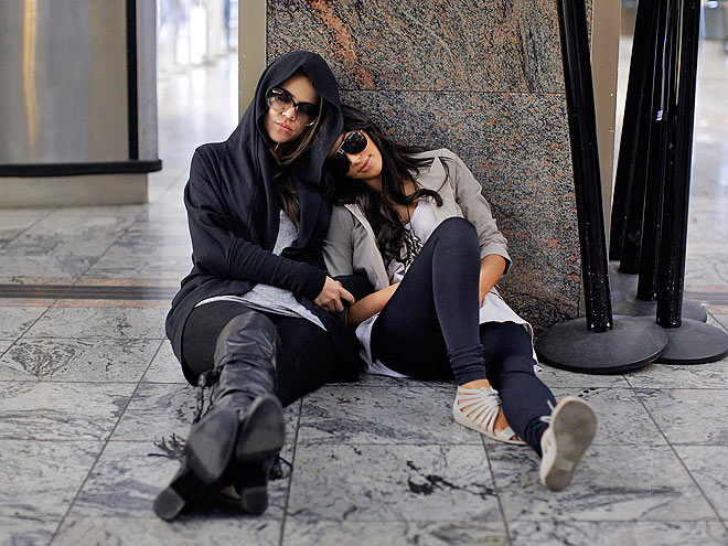 KIM KARDASHIAN'S SANDALS photo | Khloe Kardashian, Kim Kardashian