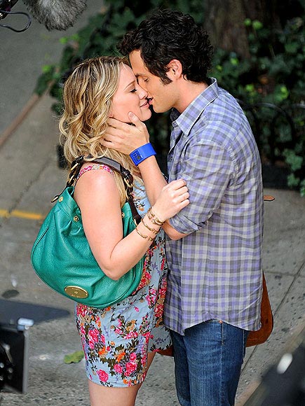 HILARY DUFF'S TEAL HOBO photo | Hilary Duff