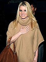 Ask the Editors Your Burning Style Questions | Jessica Simpson
