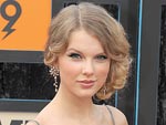 Taylor Swift's Fans Go Country-Crazy! | Taylor Swift