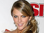 Brooklyn Decker Dishes on How Jennifer Aniston Makes a First Impression | Brooklyn Decker