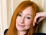 Tori Amos Sings in the Shower – Really! | Tori Amos