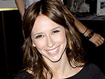 Jennifer Love Hewitt Hits the Shopping Mall | Jennifer Love Hewitt
