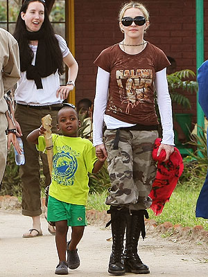 Celebrity Baby Blog – Caught Caring