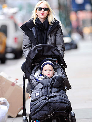 Spotted: Naomi Watts and Sasha Bundle Up