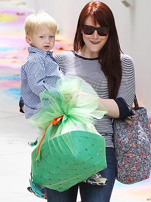 bryce howard dallas her kids boy fame