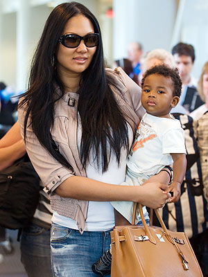 Spotted Kimora Lee Simmons and Kenzo Take Flight