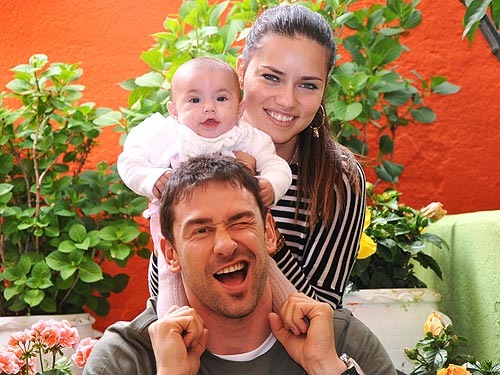 First Photo Meet Adriana Lima's Daughter Valentina