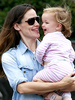 jennifer offspring celebrity seraphina elizabeth rose garner smiley pair