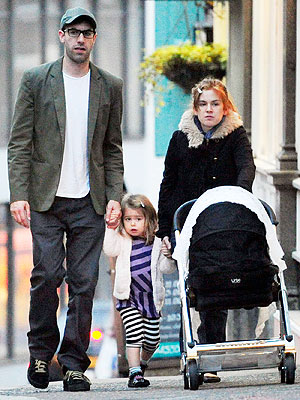 isla fisher and sacha baron cohen wedding. Sacha Baron Cohen amp; Isla