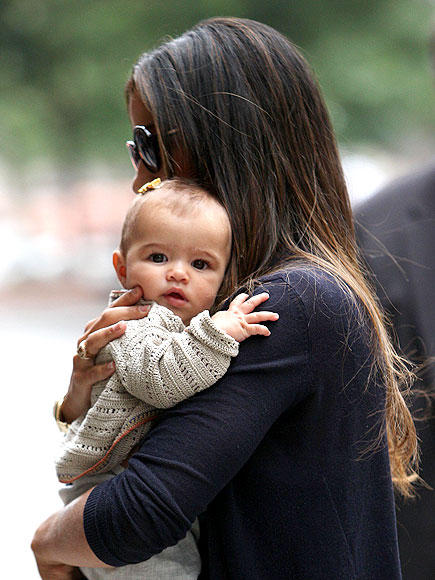 HELLO, VIDA! photo | Camila Alves