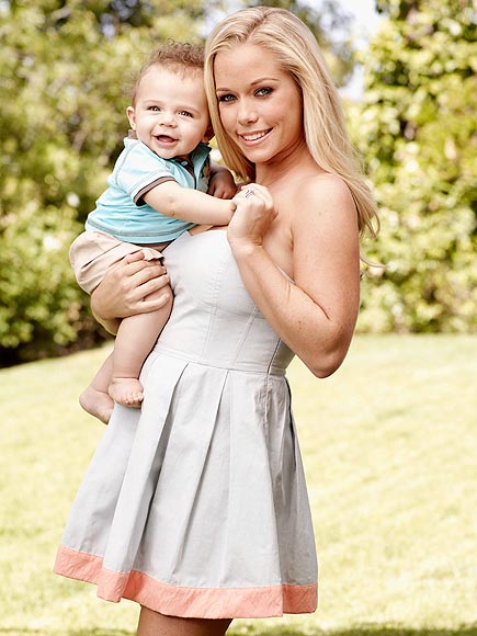 BUSY BODIES photo | Hank Baskett, Kendra Wilkinson