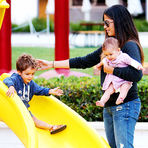 CAMILA, LEVI & VIDA photo | Camila Alves