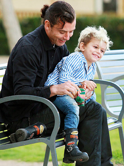 SOCK STEADY photo | Gavin Rossdale
