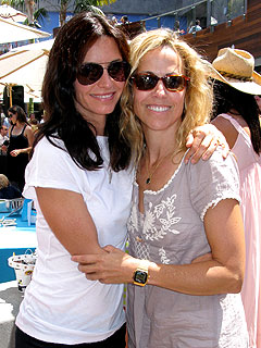 Courteney & Sheryl Catch Up Back in Cali | Courteney Cox, Sheryl Crow
