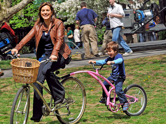 MARISKA & AUGUST photo | Mariska Hargitay