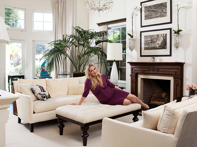 EMILY'S LIVING ROOM photo | Emily Procter