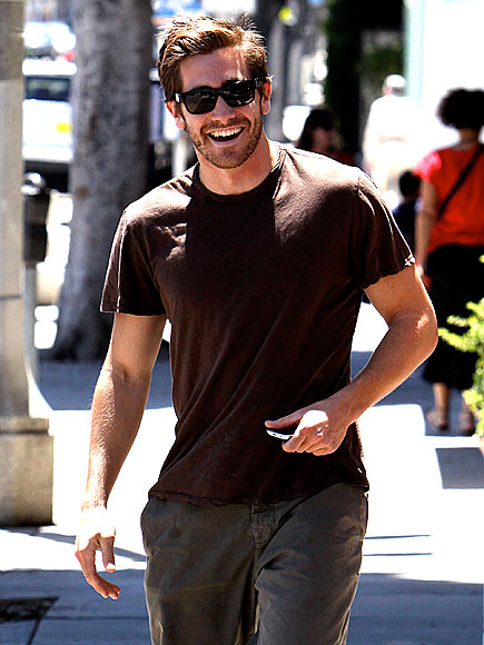 STREET SCENE   photo | Jake Gyllenhaal