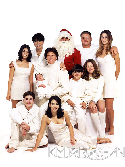 The Kardashian Family Christmas Holiday Portrait 2010 additional pics 