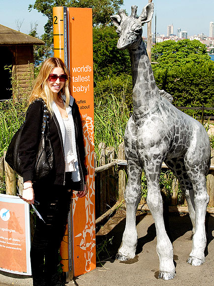 VISITING THE ZOO photo | Whitney Port